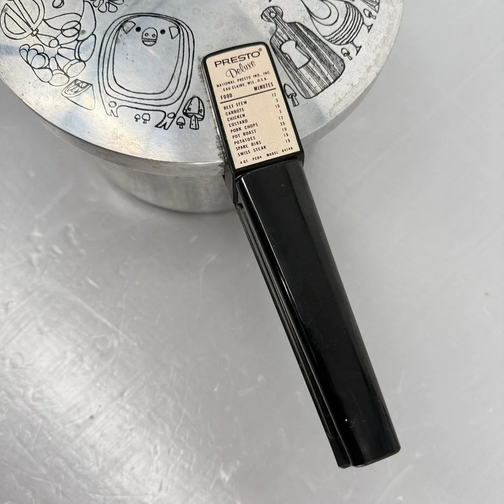 Vintage Presto Deluxe 4 Qt Pressure Cooker Model A414A Graphic Lid Made in‎ USA